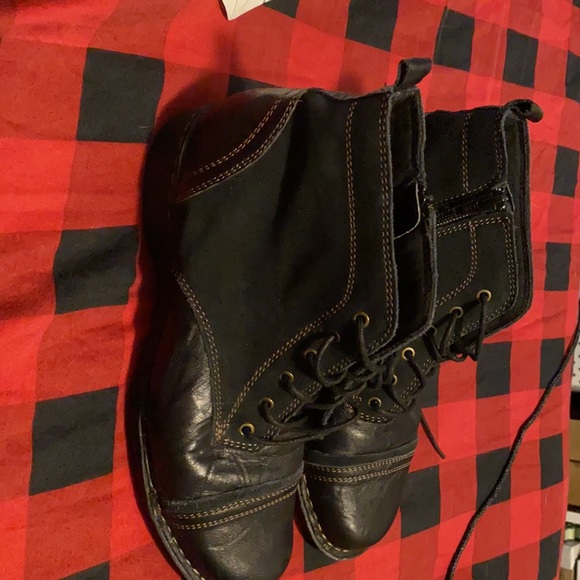 Clarks boots - Picture 2 of 5